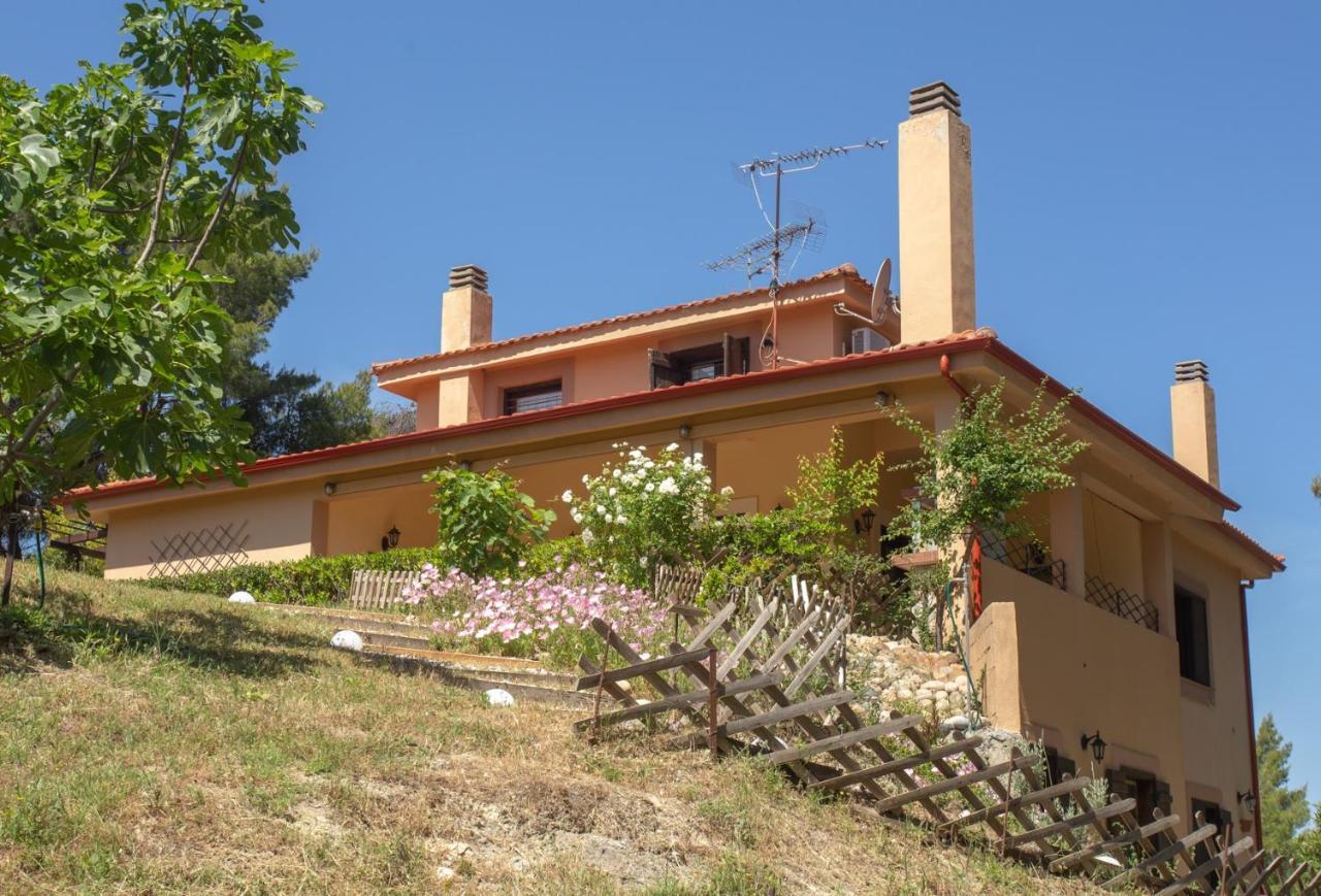 Residence On The Hill Near The Sea Siviri Exterior foto